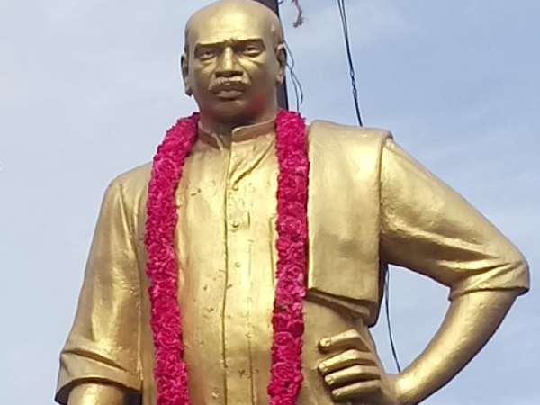 சீமான் தொட்டதால் தீட்டாம் 