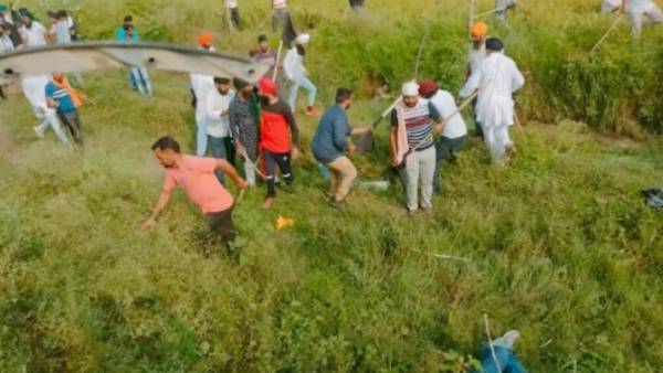 கார் விபத்து கார் விபத்து