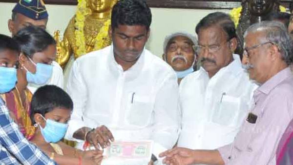 சிலை வைக்கக் கோரிக்கை