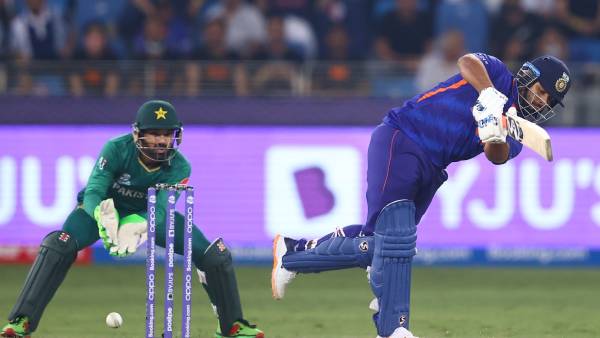 பவுலிங் சிறப்பு பவுலிங் சிறப்பு