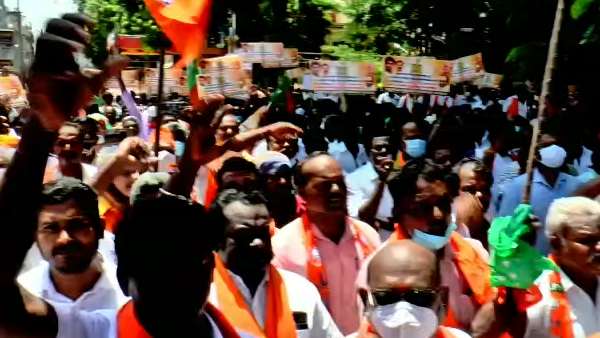 கோவில்களை திறக்க வேண்டும் 