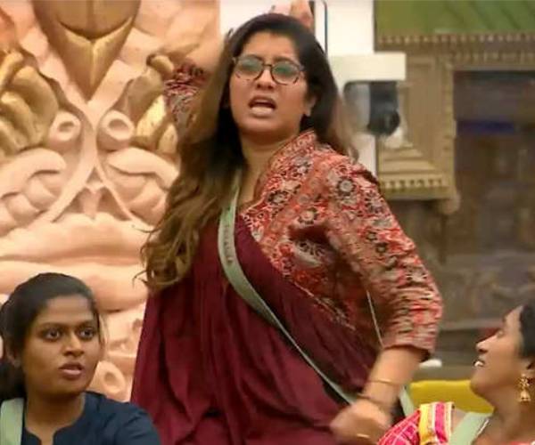 என்டர்டைன்மென்ட் இருக்கு