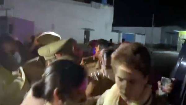 லக்மிபூரில் பதற்றம் லக்மிபூரில் பதற்றம்