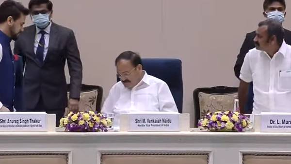 போக்குவரத்து ஊழியர்கள் 