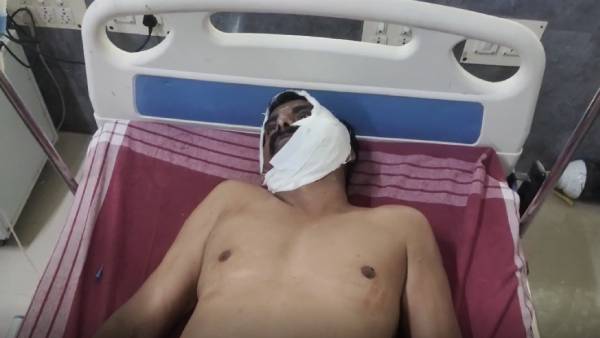 சரமாரியாக வெட்டினார் 