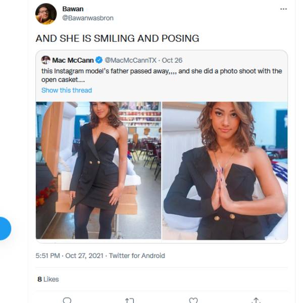  சிரித்தபடி போஸ்