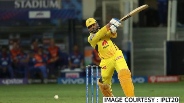 தியேட்டரிலும் தோனி 