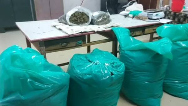 ஜானகி கைது 