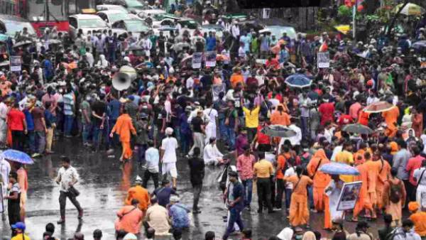 சிறுபான்மையினர் மீது தாக்குதல்