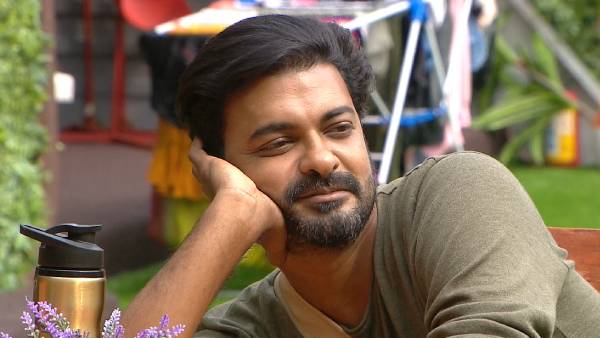 அபிநவ் கலாய்ப்பு 