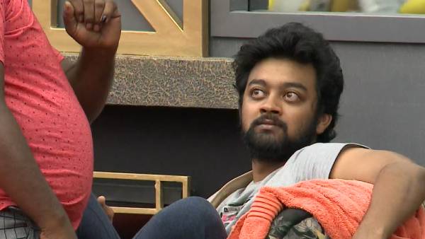 என்ன வார்த்தை சொல்லிட்டீங்க என்ன வார்த்தை சொல்லிட்டீங்க