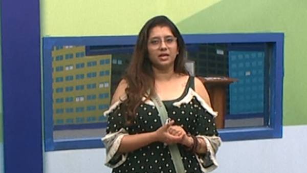 கலாய்க்கும் ப்ரியங்கா கலாய்க்கும் ப்ரியங்கா