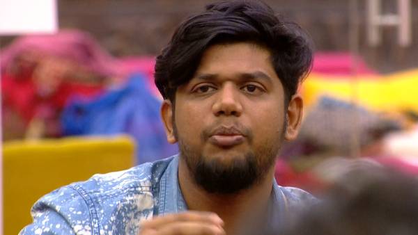 கொண்டை முடி சண்டை 