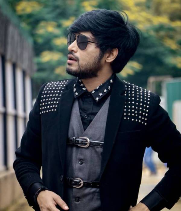 கலக்கும் தொகுப்பாளர்