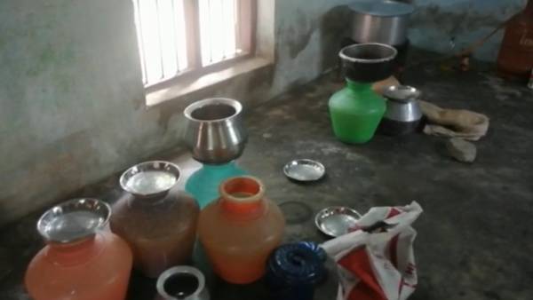 சுத்தம் இல்லாத தரை 