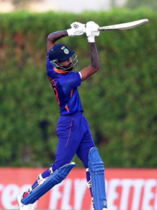 அதிரடி வீரர் 