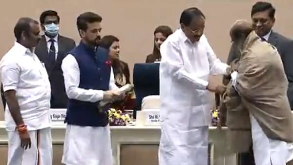 தமிழ் மக்களே காரணம் 