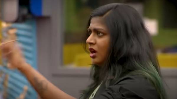 நிறத்தால் புறக்கணிப்பு