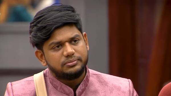 குவியும் நெகட்டிவ் கமெண்ட்கள் குவியும் நெகட்டிவ் கமெண்ட்கள்