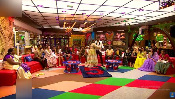 என்னது அக்கா தம்பியா என்னது அக்கா தம்பியா