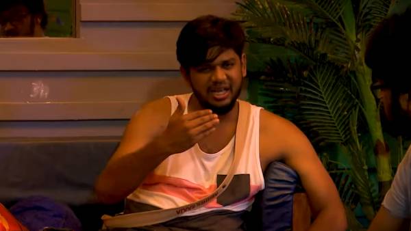 பெரிய அறிவாளி தான் பெரிய அறிவாளி தான்