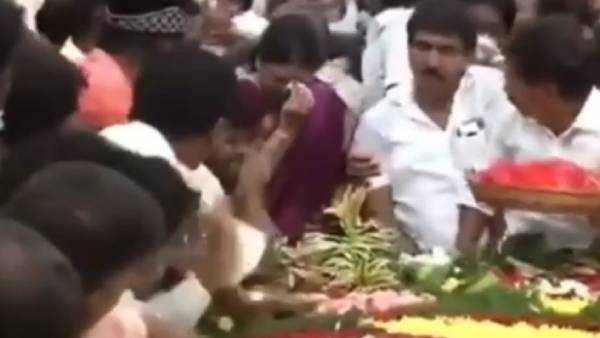 முதல் முறை