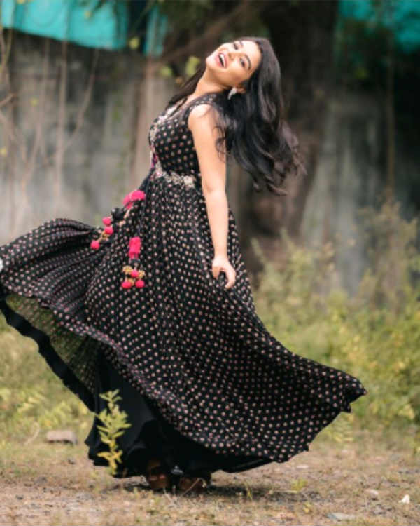 காதலுக்கு ரசிகர்கள் வாழ்த்து