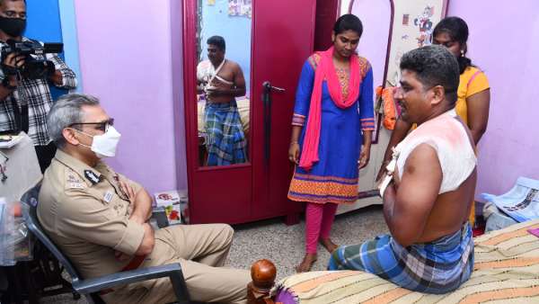 ஆம்புலன்ஸ் 