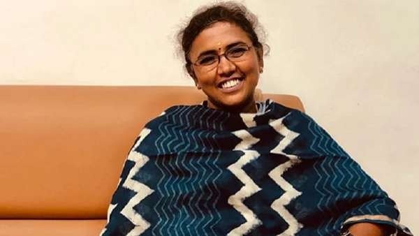 கடலூரில் வெள்ள பாதிப்புகள் கடலூரில் வெள்ள பாதிப்புகள்