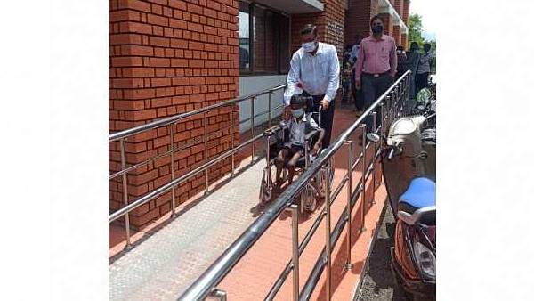 பாராட்டுக்கள் பாராட்டுக்கள்