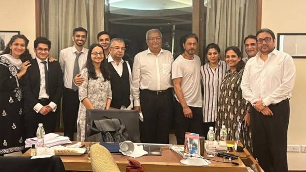 சீனியர் வக்கீல் சீனியர் வக்கீல்