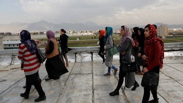  கல்வி நிலையம்