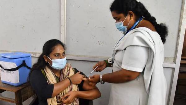 தடுப்பூசி முகாம்கள் 