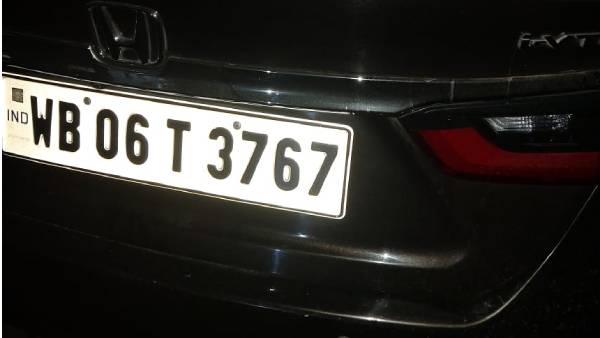 வாடிக்கையாளர் சேவை மையம் 