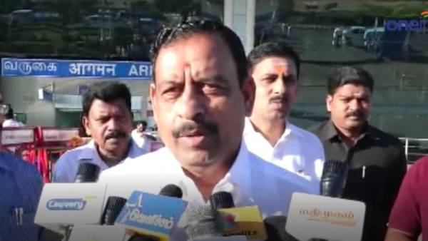 விஜயபாஸ்கர் 