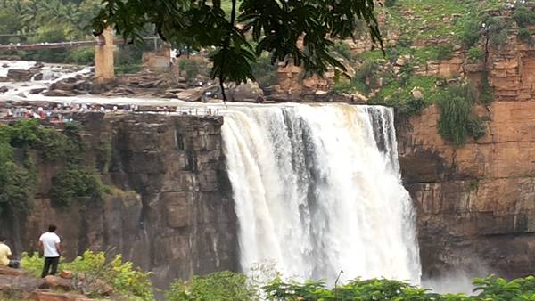 தீயணைப்பு துறையினர் 