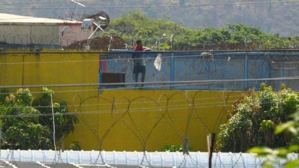 58 கைதிகள் சாவு 