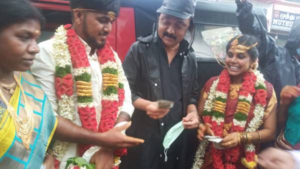 புதுமண தம்பதிகள் 