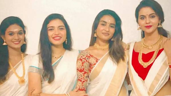 நான்கு கதாநாயகிகளின் நட்பு 