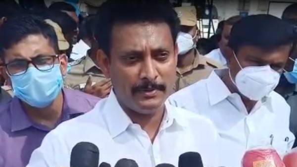 தனியார் பள்ளிகள் தனியார் பள்ளிகள்