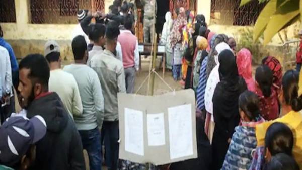 உச்சநீதிமன்றத்தில் புகார் உச்சநீதிமன்றத்தில் புகார்