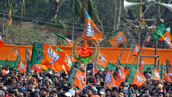 மே.வங்க கணிப்புகள் பொய் 