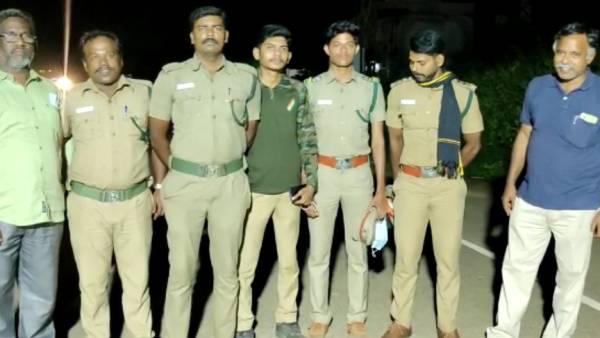 தமிழக அதிகாரிகள் சிறைபிடிப்பு 