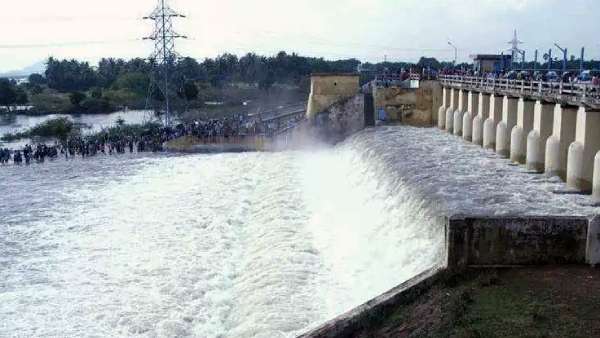 உபரி நீர் திறப்பு 