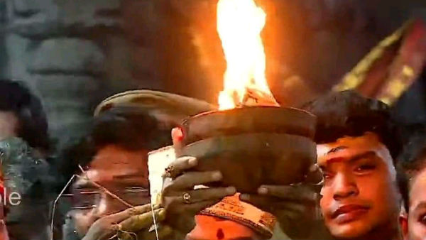 காளிக்கு தீபம் காளிக்கு தீபம்