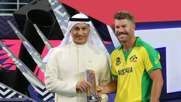 டேவிட் வார்னர் 