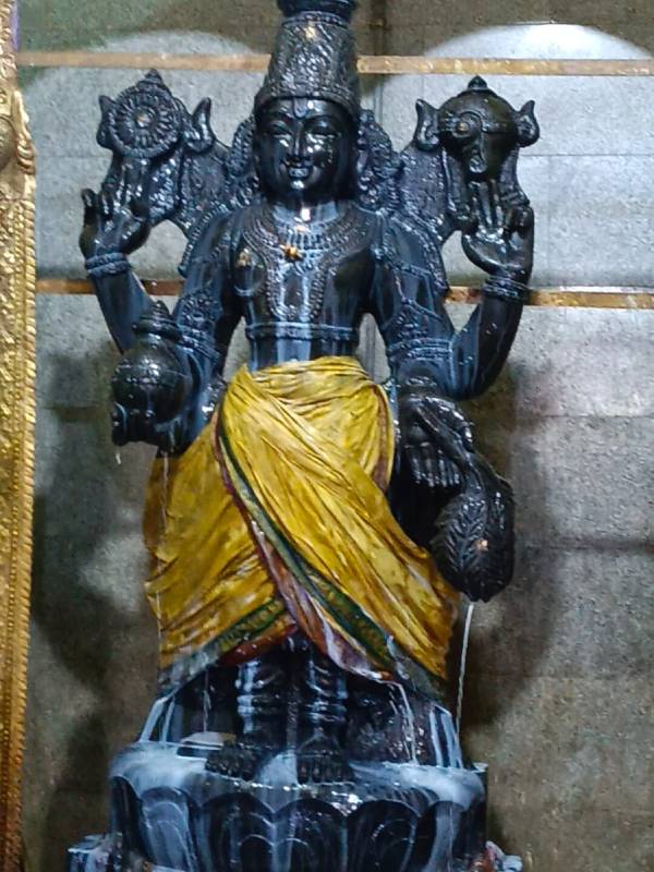 Dhanvantari Jayanti 2021- Worship Lord Dhanvantari for a disease free life 