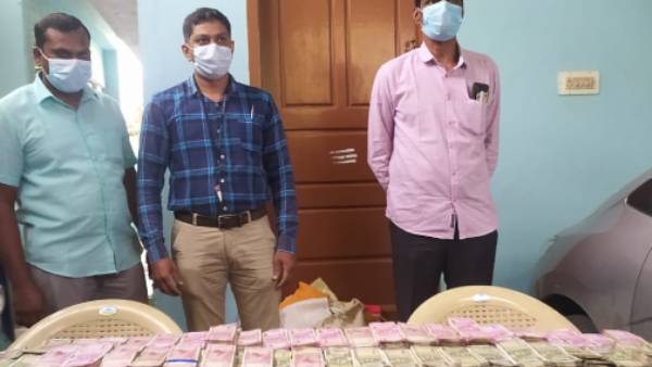 உயர் பொறுப்பில் உள்ள பெண் அதிகாரி உயர் பொறுப்பில் உள்ள பெண் அதிகாரி