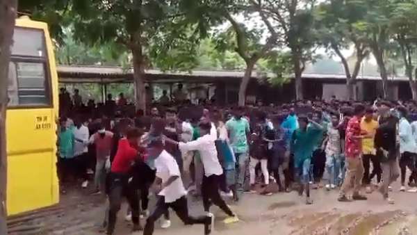 The video of a private college student being brutally assaulted in Satyamangalam has gone viral The video of a private college student being brutally assaulted in Satyamangalam has gone viral