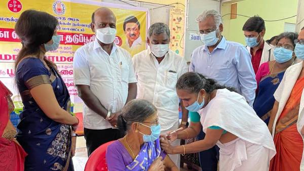 தடுப்பூசி முகாம் வெற்றி தடுப்பூசி முகாம் வெற்றி